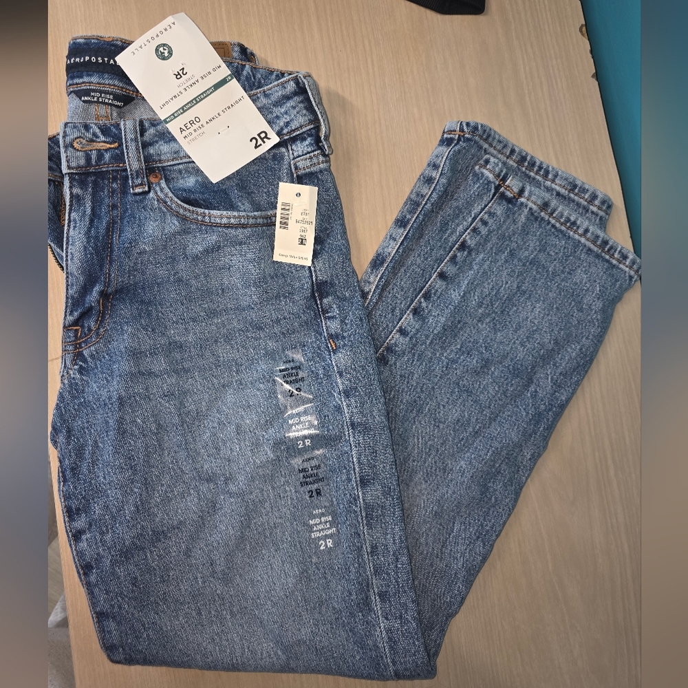 Aeropostale Women's Classic Blue Straight Leg Jeans